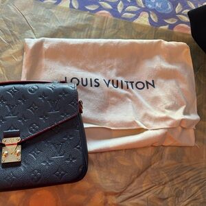 Louis Vuitton Empriente Marine and Rouge trimmed Métis, excellent condition!